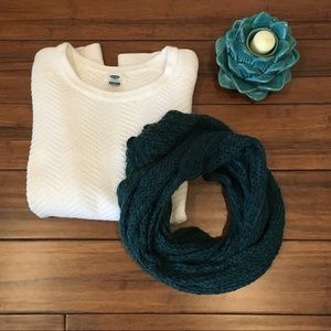 Apt. 9 Forrest Green Circle Scarf